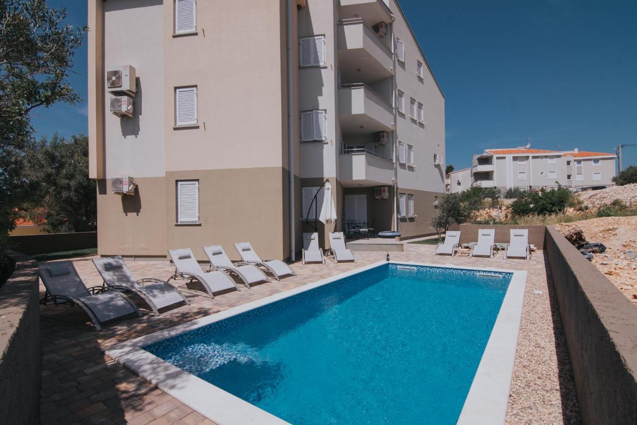 Obrázek Party Kýbl Diamond, 4lůžkový apartmán premium s bazénem